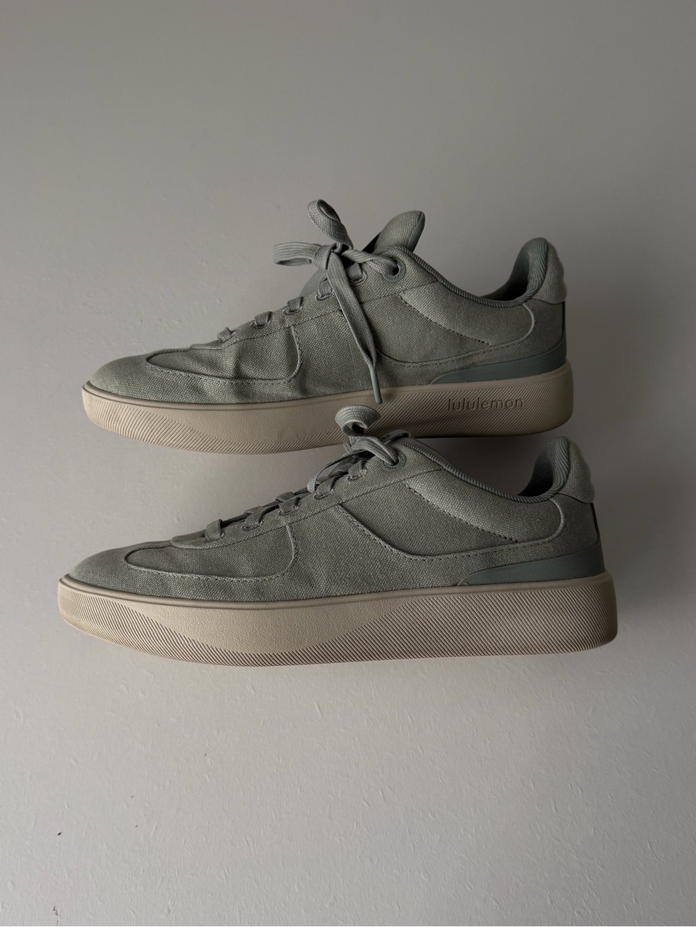 Lululemon Canvas Cityverse Sneakers W8.5